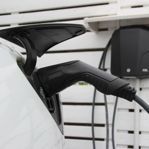 Ladestecker und Wallbox