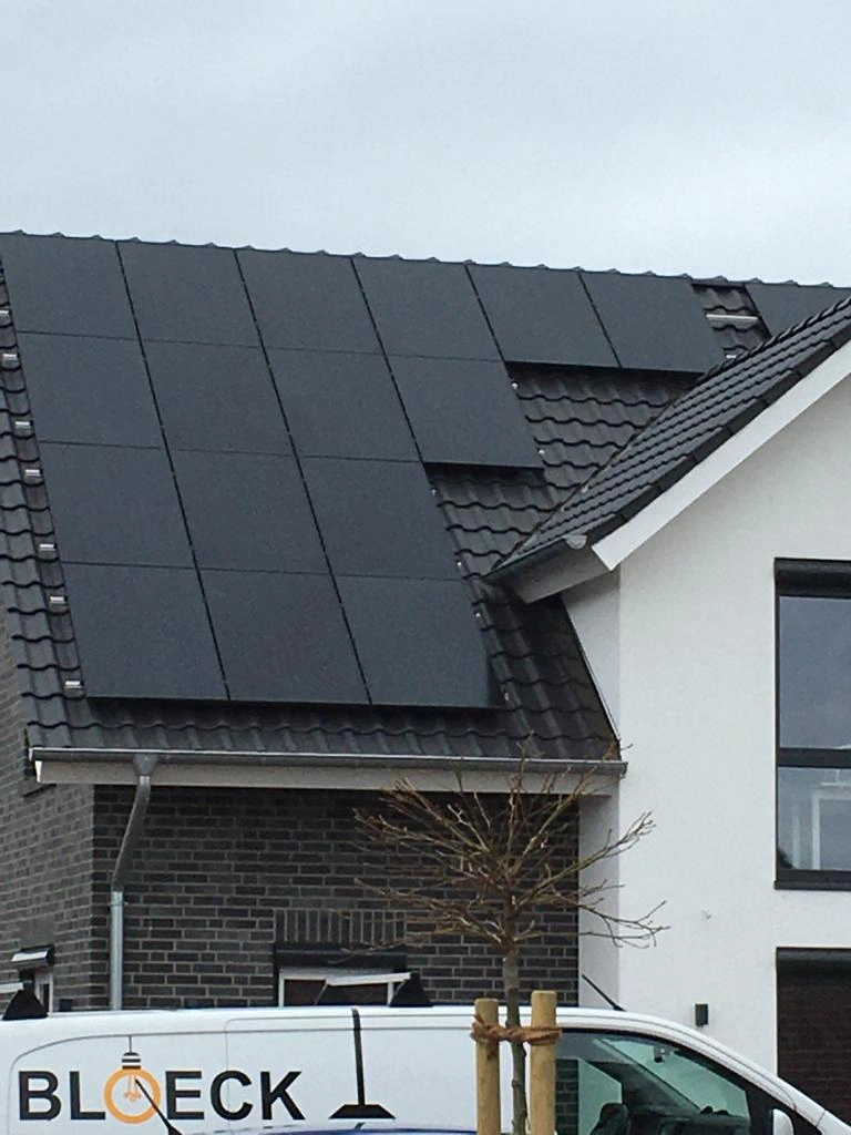 Photovoltaik-Anlage auf Hausdach